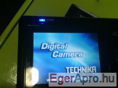 Digital Camera